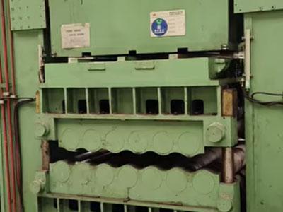 Thay đổi cuộn của Máy cân bằng tấm