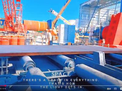 Máy cán tấm 3 cuộn thủy lực hoàn toàn tại UAE